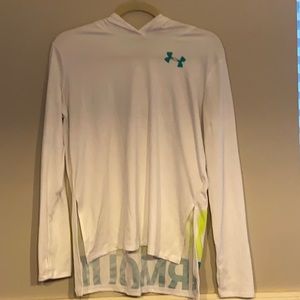 Under armor athletic pullover hoodie
